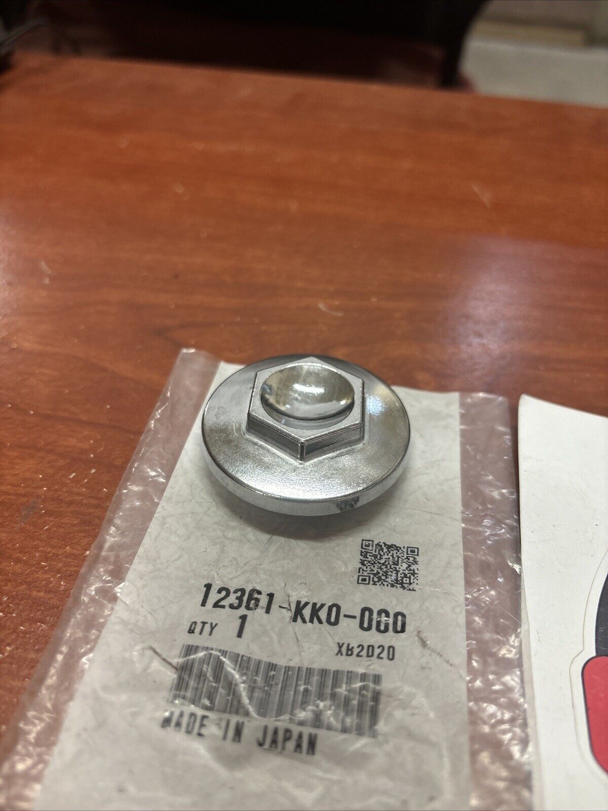 NOS Honda CB400SS CH125 FJS400 TAPPET ADJUSTING HOLE CAP 12361-KK0-000 H140