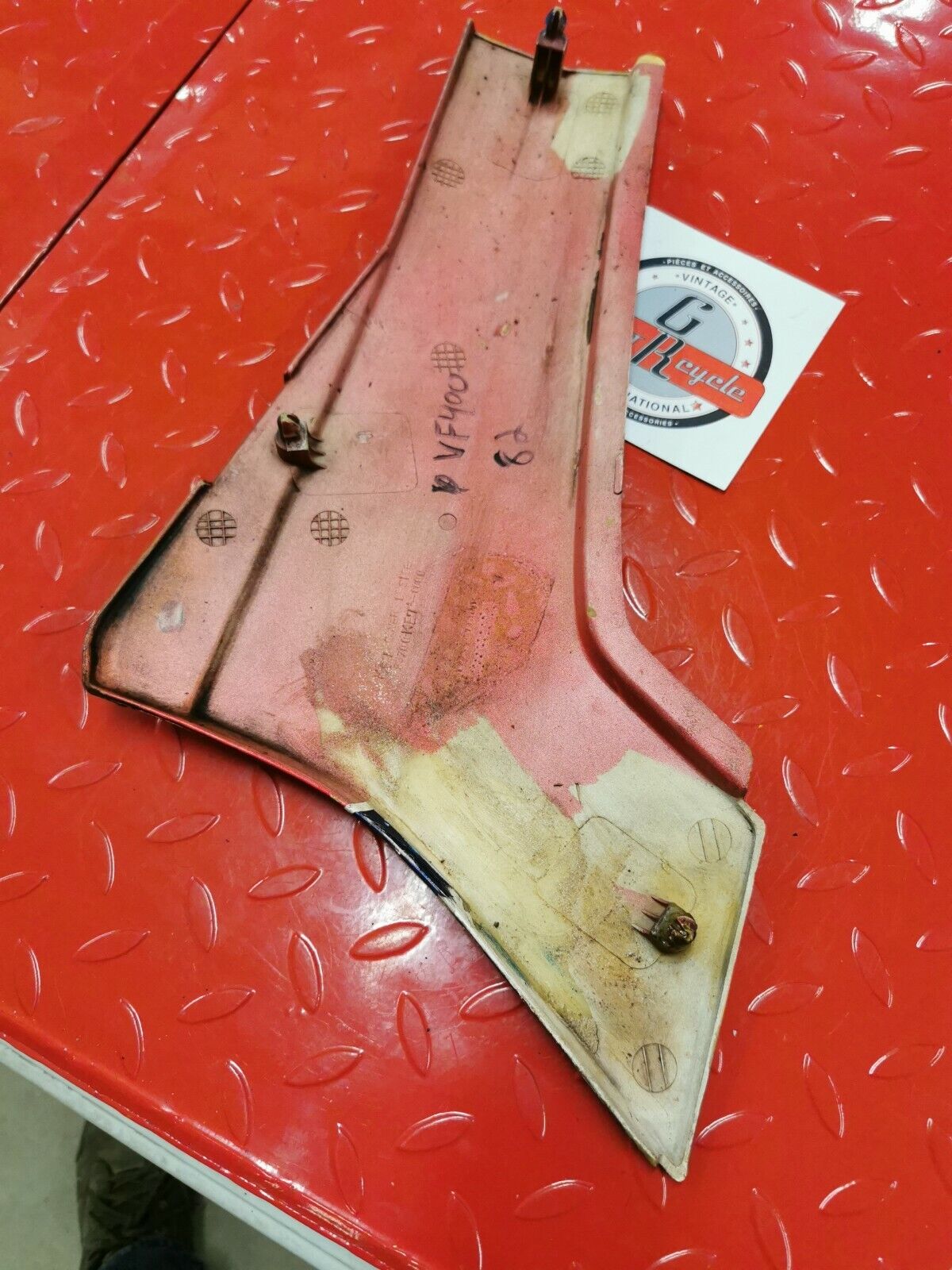 Honda VF400F 1982 interceptor 400 left side cover panel fairing