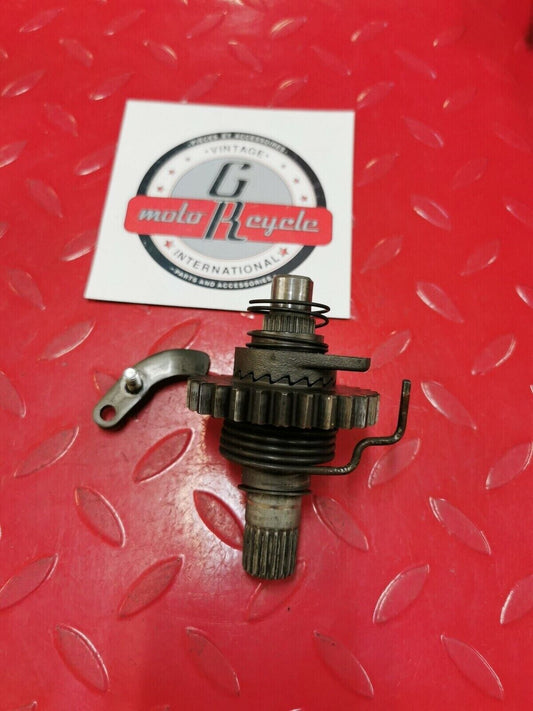 Honda CR250R 1986 kickstarter kick starter spindle shaft gear 28251-KA4-740