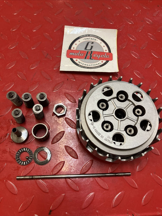 Suzuki RM125 1985 complete clutch basket hub pressure plate 1984 21200-14103