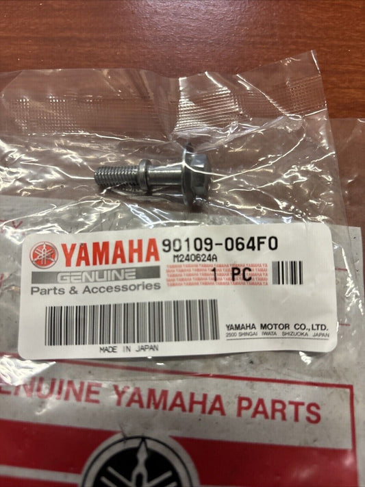 NEW NOS Yamaha FJ1100 FJ1200 FZ750 FZR1000 FZR600 BOLT 90109-064F0-00 Y185