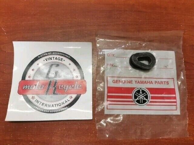 NOS Yamaha XS650 TX650 FRONT FLASHER DAMPER 256-83321-00-00 Y166