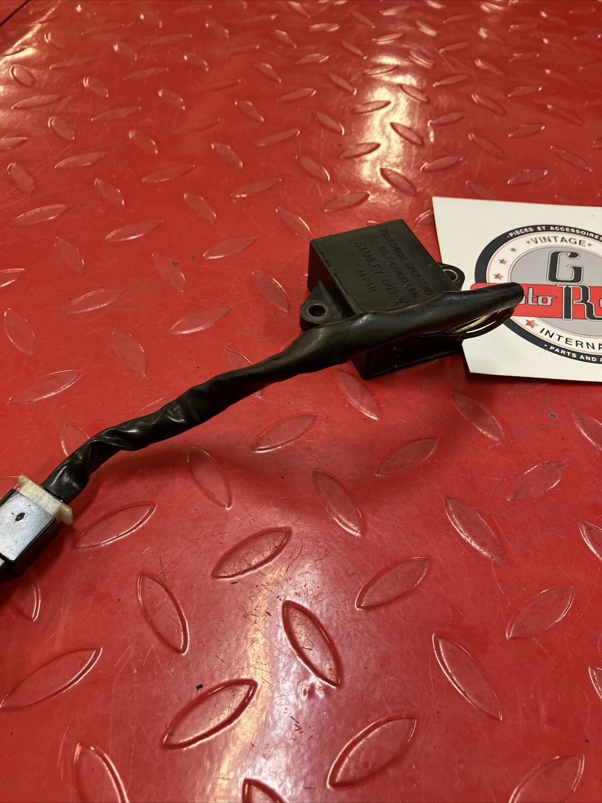 Kawasaki VN750 1986 Vulcan 750 turn signal flasher blinker operatio switch relay