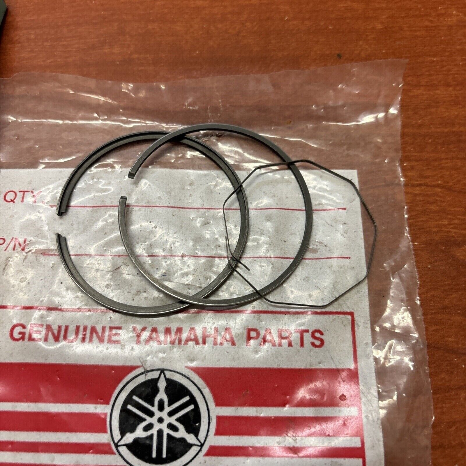 NOS Yamaha DT125 TY125 PISTON RING 0.75 444-11610-30-00 Y174
