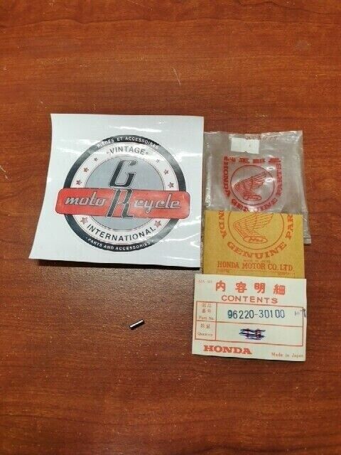 NOS Honda CB100K CB125S CL100 S S110 SL100 SL125 ROLLER (3X10) 96220-30100 H71