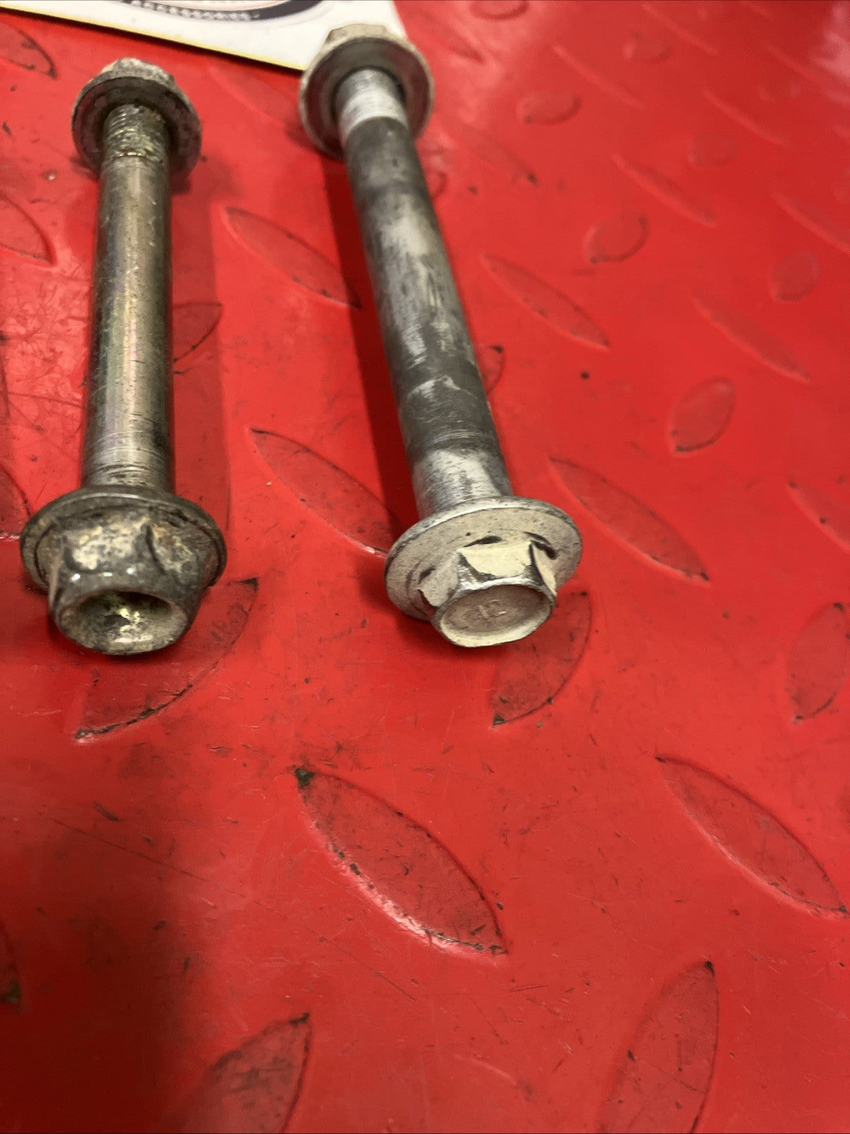 Honda CR250R 1985 Swingarm rear shock inkage dogbone bolts flange CR125R CR500R