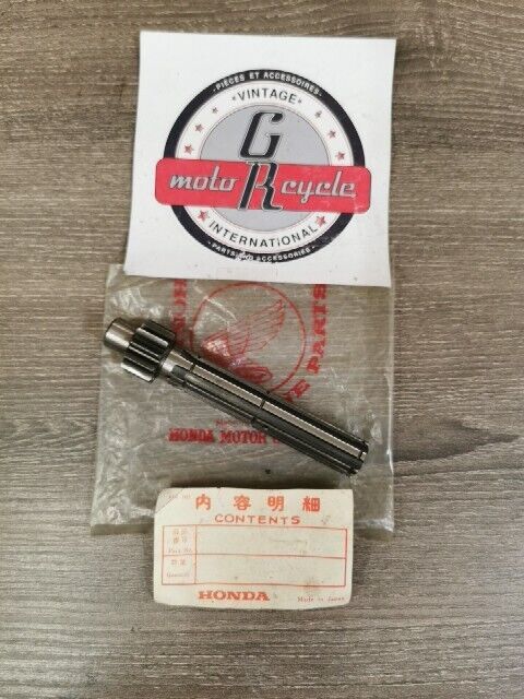 NOS HONDA C65 SHAFT MAIN TRANSMISSION 23211-040-000 H88