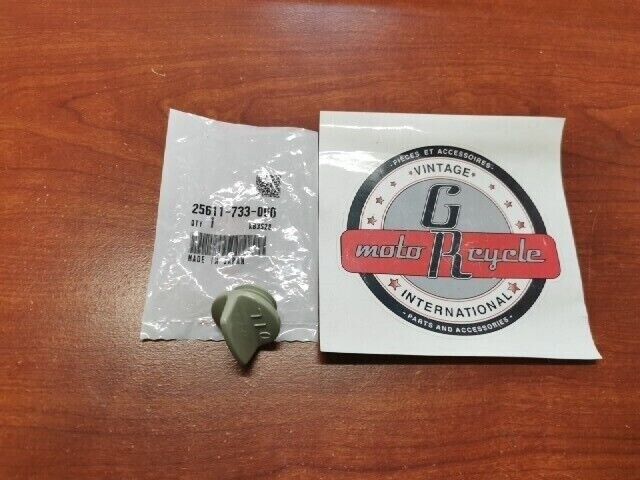 NOS Honda GX160 K1 U1 GX240K1 CAP OIL 25611-733-000 H78