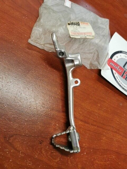 NOS Yamaha 1984 1985 YZ125 BRAKE PEDAL 55Y-27200-00-00 SUB 39W-27200-00-00 Y107