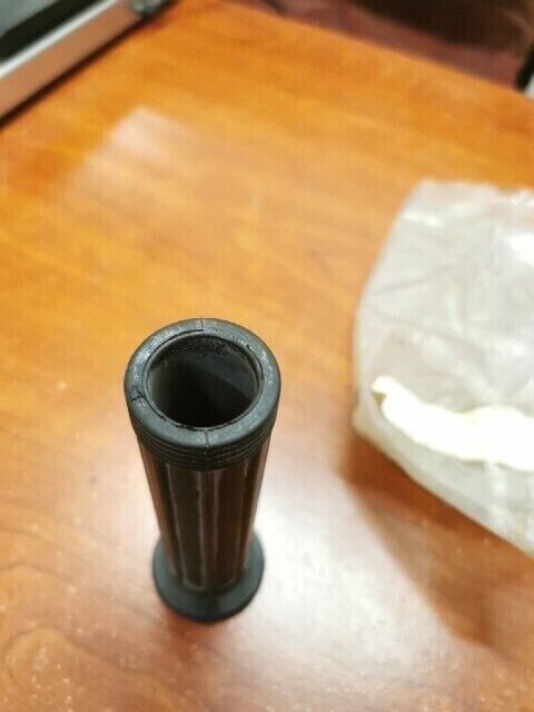 NOS Yamaha 1980 1981 YT125 LEFT SIDE GRIP 3X3-26241-00-00 Y109
