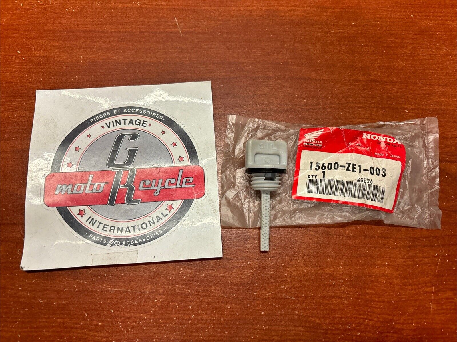 NOS Honda GX120 GX140 GX160 OIL FILLER CAP 15600-ZE1-003 SUB 15600-Z0T-810 H184