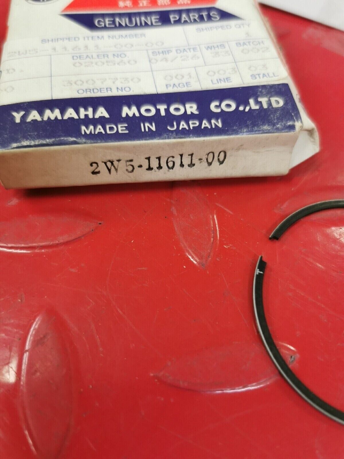 NOS YAMAHA  YZ100 1976 - 1981   PISTON  RING SET  STD  2W5-11611-00-00 Y51