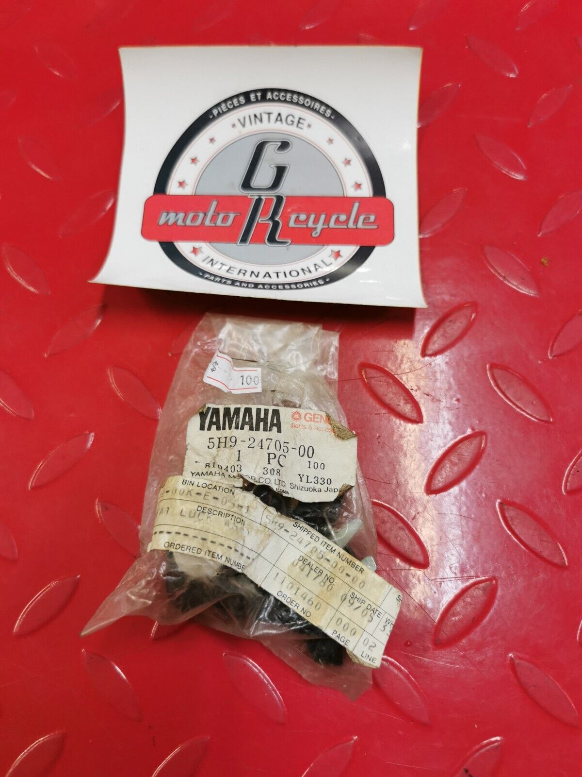 NOS Yamaha MJ50 1982 SEAT LOCK ASSEMBLY 5H9-24705-00-00 Y19