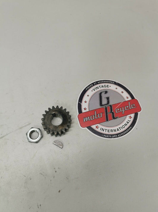 Kawasaki KX125 1980 crankshaft primary drive gear 1981
