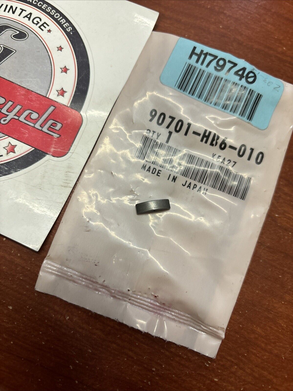 NOS Honda C50 C90 CBR1000RA WOODRUFF KEY 25X1 90701-HB6-010 H161
