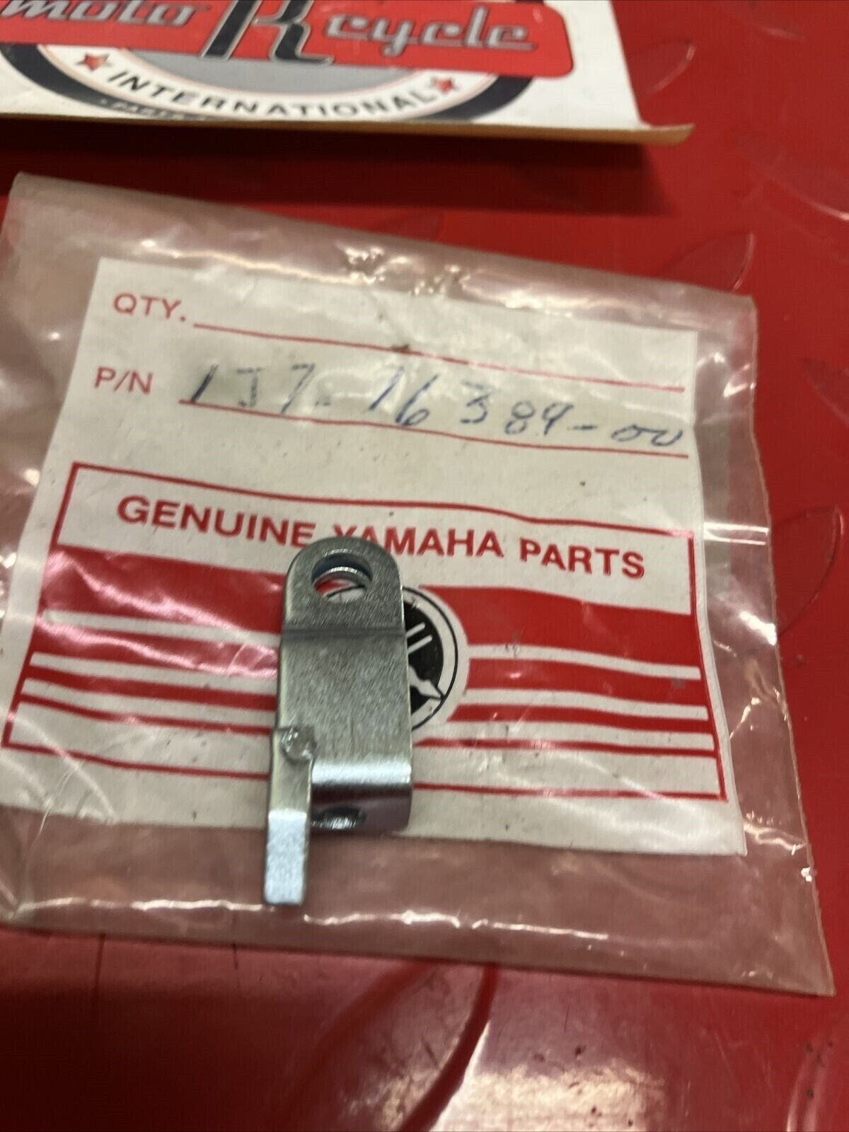 NOS YAMAHA CLUTCH LEVER JOINT 1J7-16389-00-00 SUB BY 214-16389-00-00 Y66
