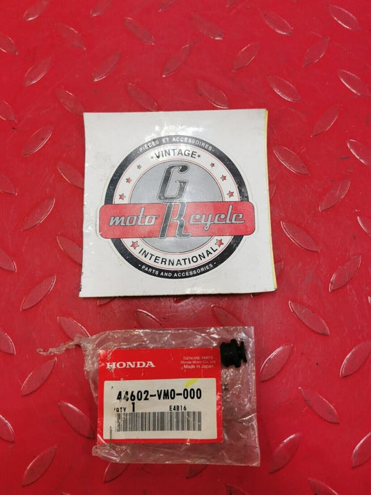 NOS Honda FL350 TRX250 TRX200 FL400 GROMMET, WHEEL HUB 44602-VM0-000 H27