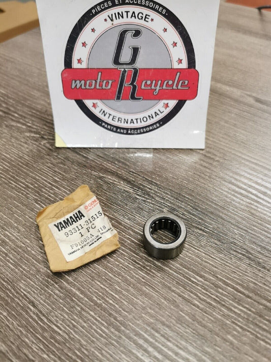 NOS YAMAHA  Bearing cylindrical 93311-31515-00  Y57