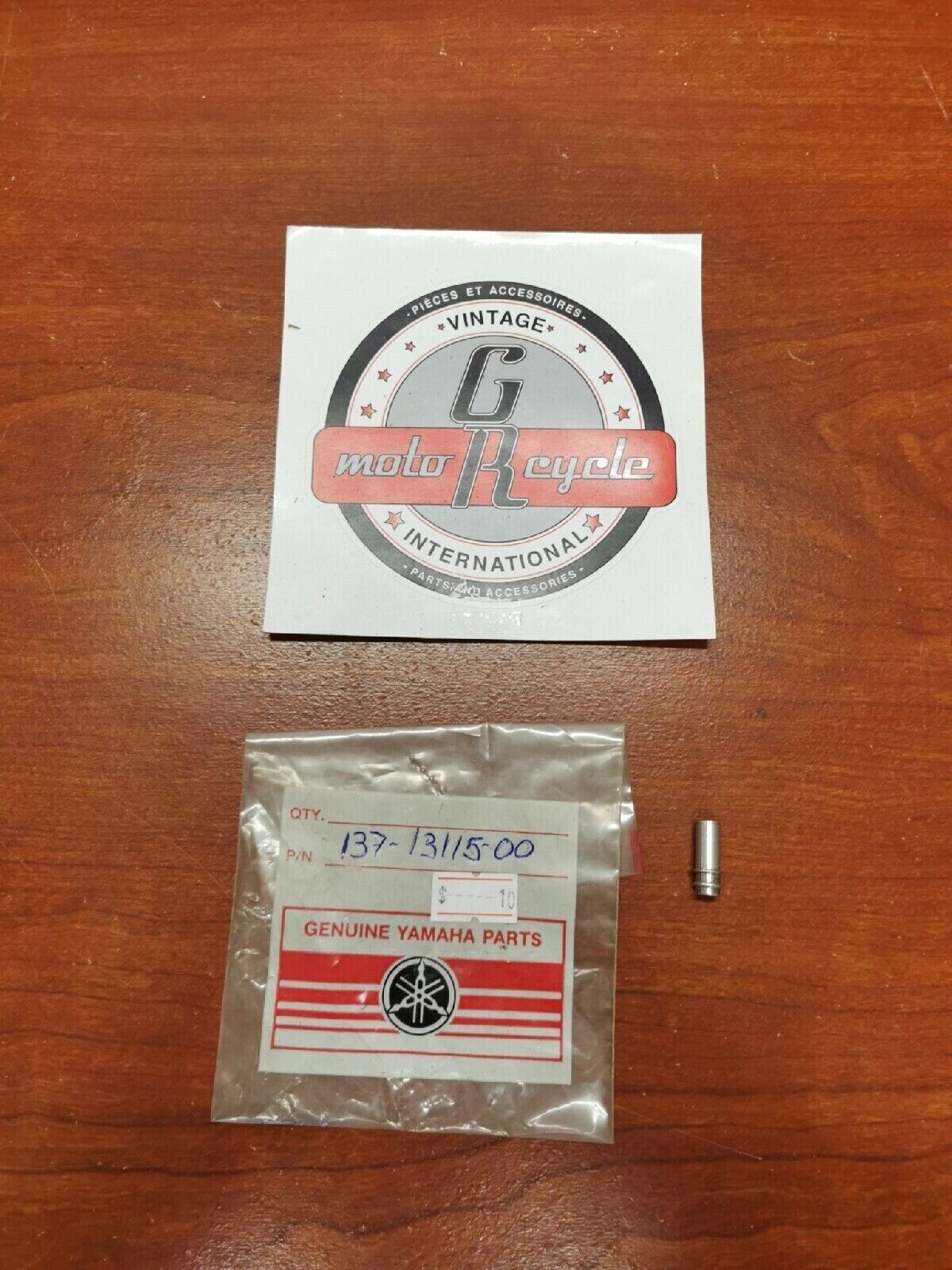 NOS Yamaha SUCTION PIPE CONNECTOR 137-13115-00-00 SUB. 137-13115-01-00 Y68