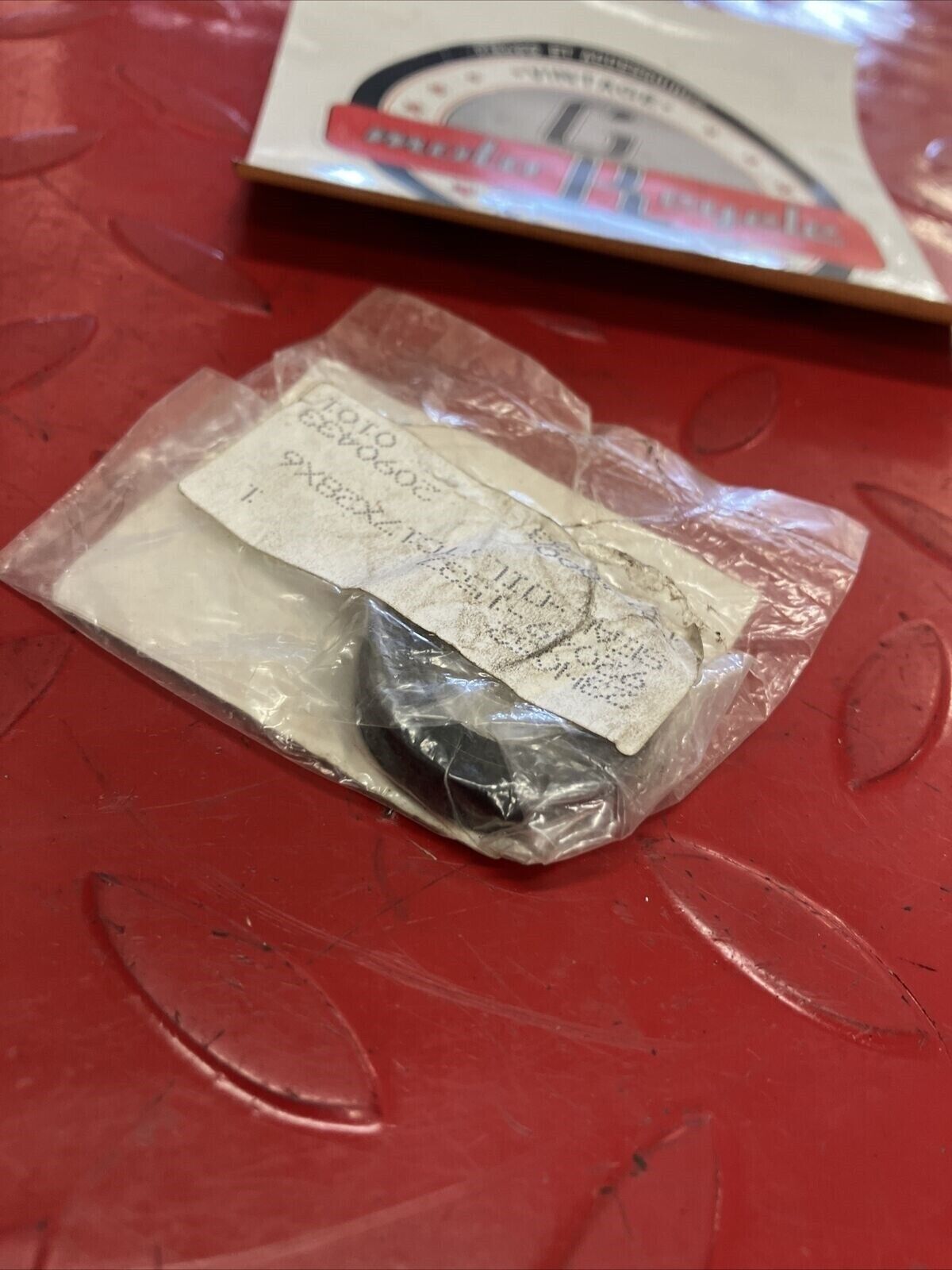 NOS KAWASAKI OIL SEAL 92049-1537 K11