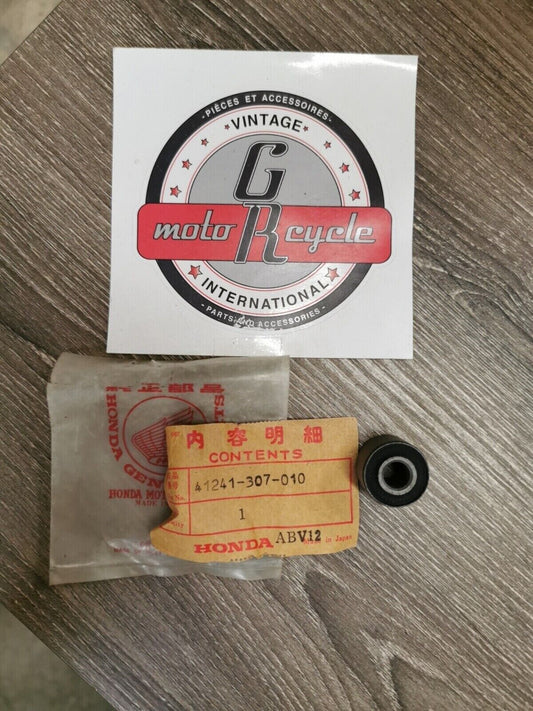 NOS HONDA CB175 CB200 CL200 TL125 XL175 XL200R SL175  BUSHING 41241-307-010 H50