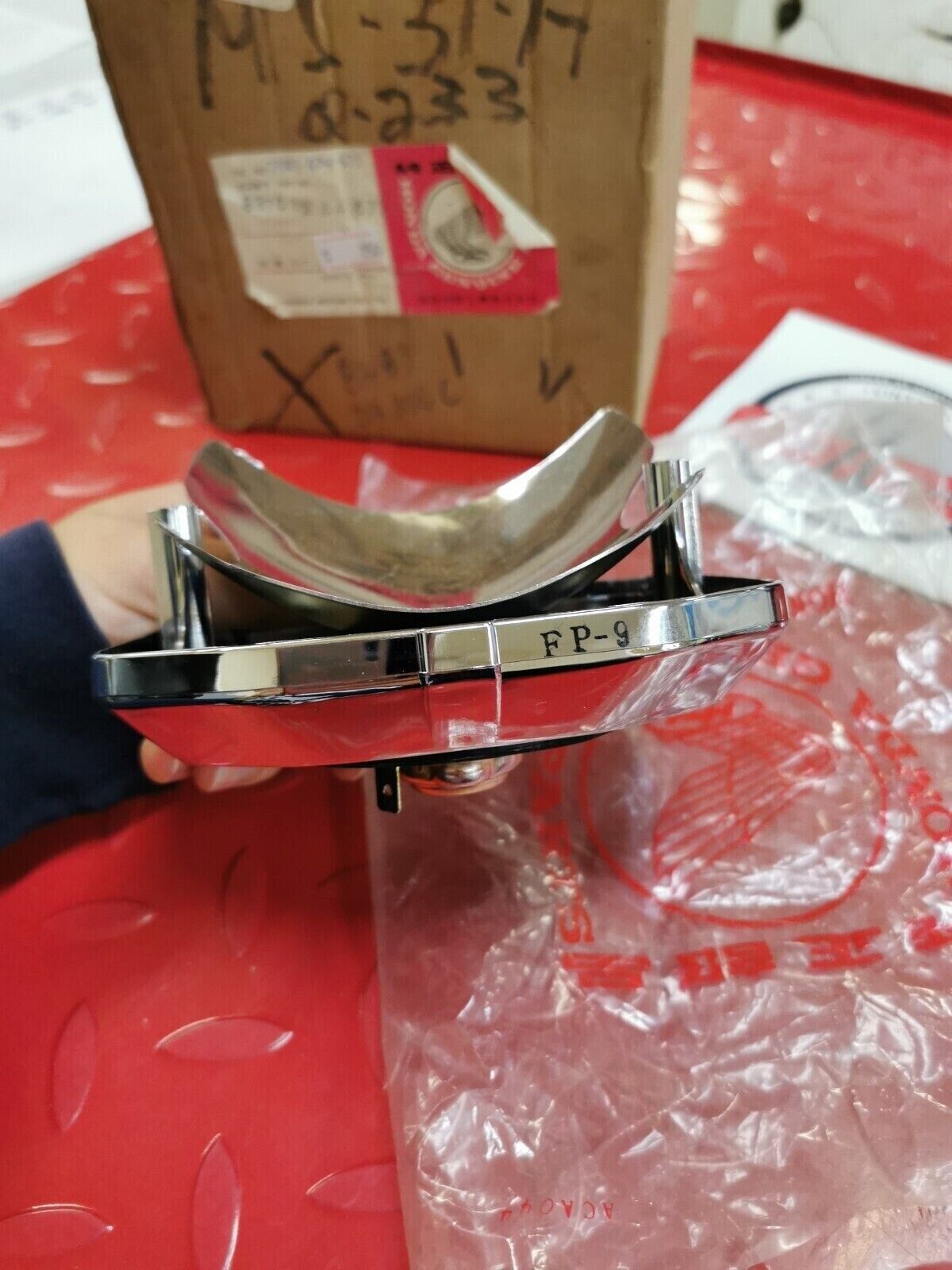 NOS Honda 1982 1983 CM250C BASE, TAILLIGHT 33703-KB4-671 H10