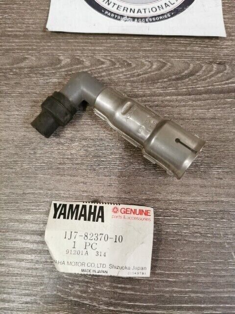 NOS Yamaha SR500E XJ650RJ XS850H XJ750MK SPARK PLUG CAP 1J7-82370-10-00 Y139