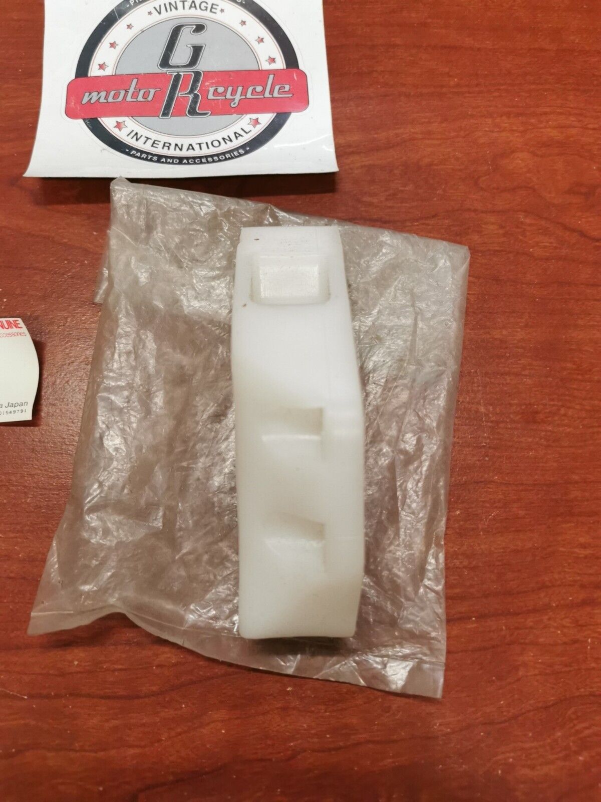 NOS Yamaha 1980 1981 YZ125 IT175 CHAIN SUPPORT 3R3-22199-00-00 Y87