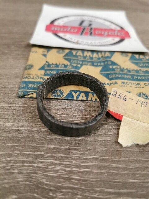NOS YAMAHA TX650 1970 - 1973 XS1 XS1B GASKET MUFFLER JOINT 256-14714-00-00 Y156