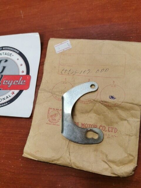 NEW NOS Honda CB100 CB125 CD125 CD200 MAIN STAND SPRING HOOK 50523-107-000 H71