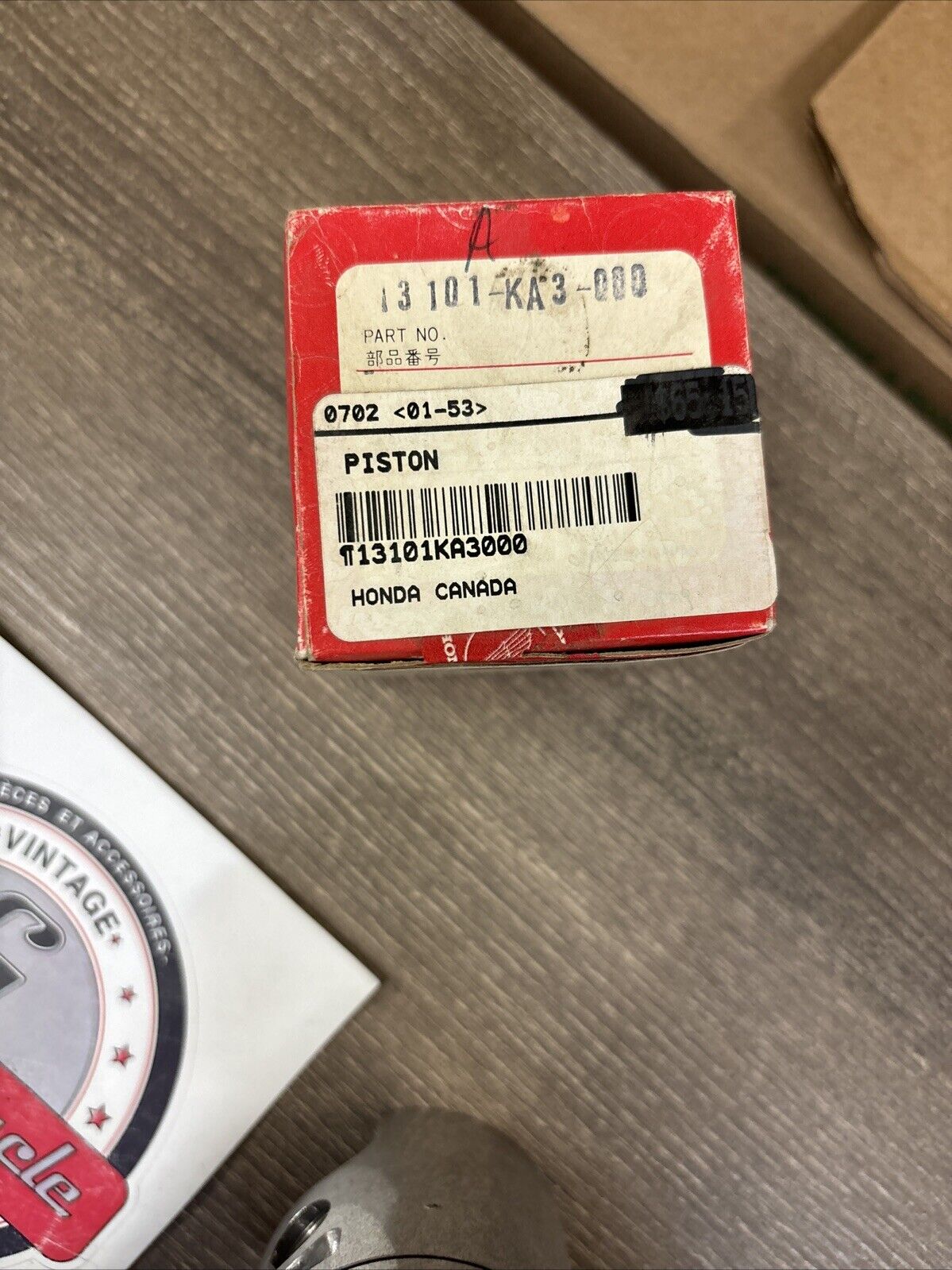 NOS Honda 1980 1981 CR125R PISTON STD 13101-KA3-000 HAS A SMALL NICK H136