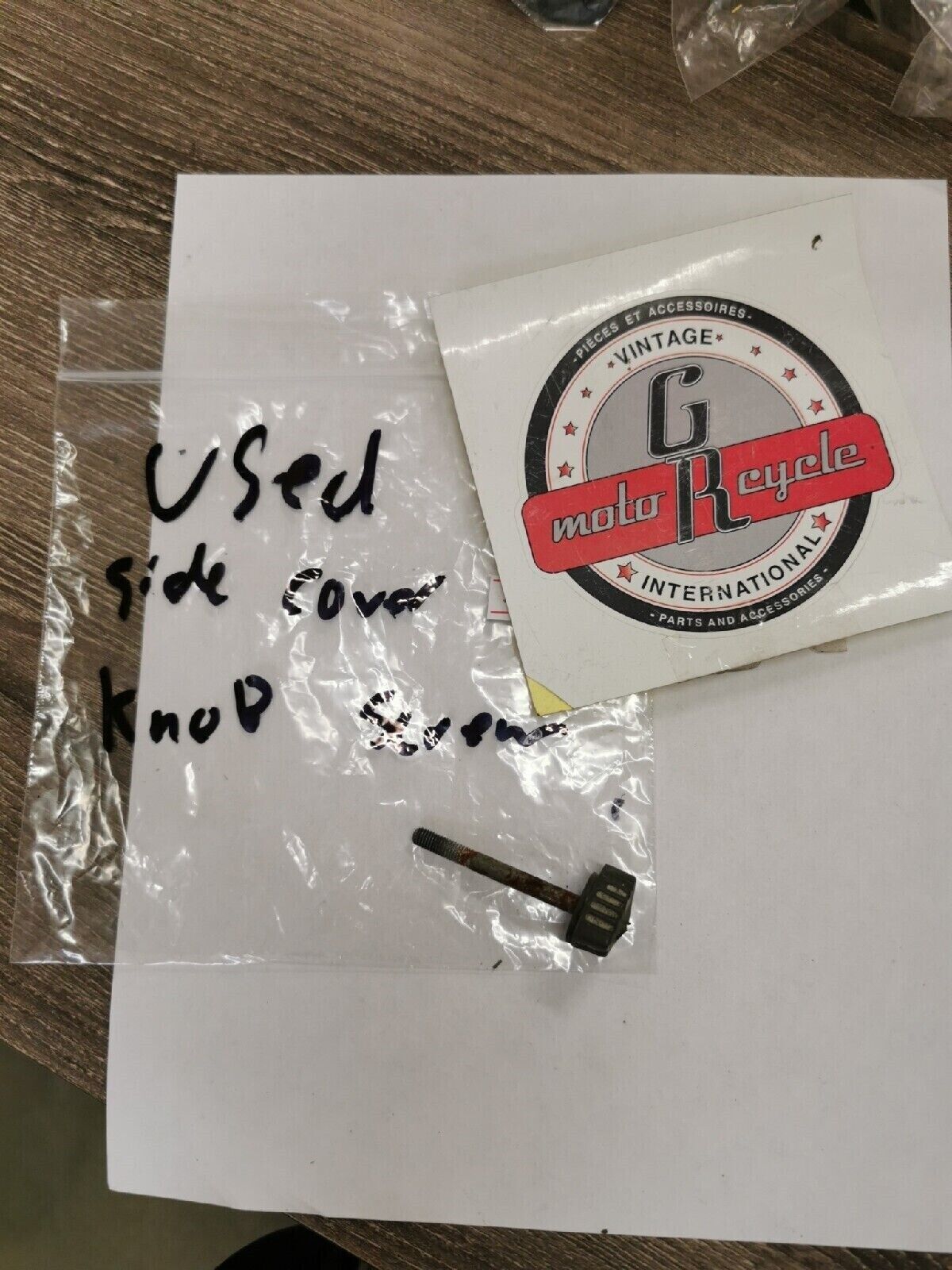 NOS PUCH BOMBARDIER MAXI SIDE COVER KNOB SCREW  P3