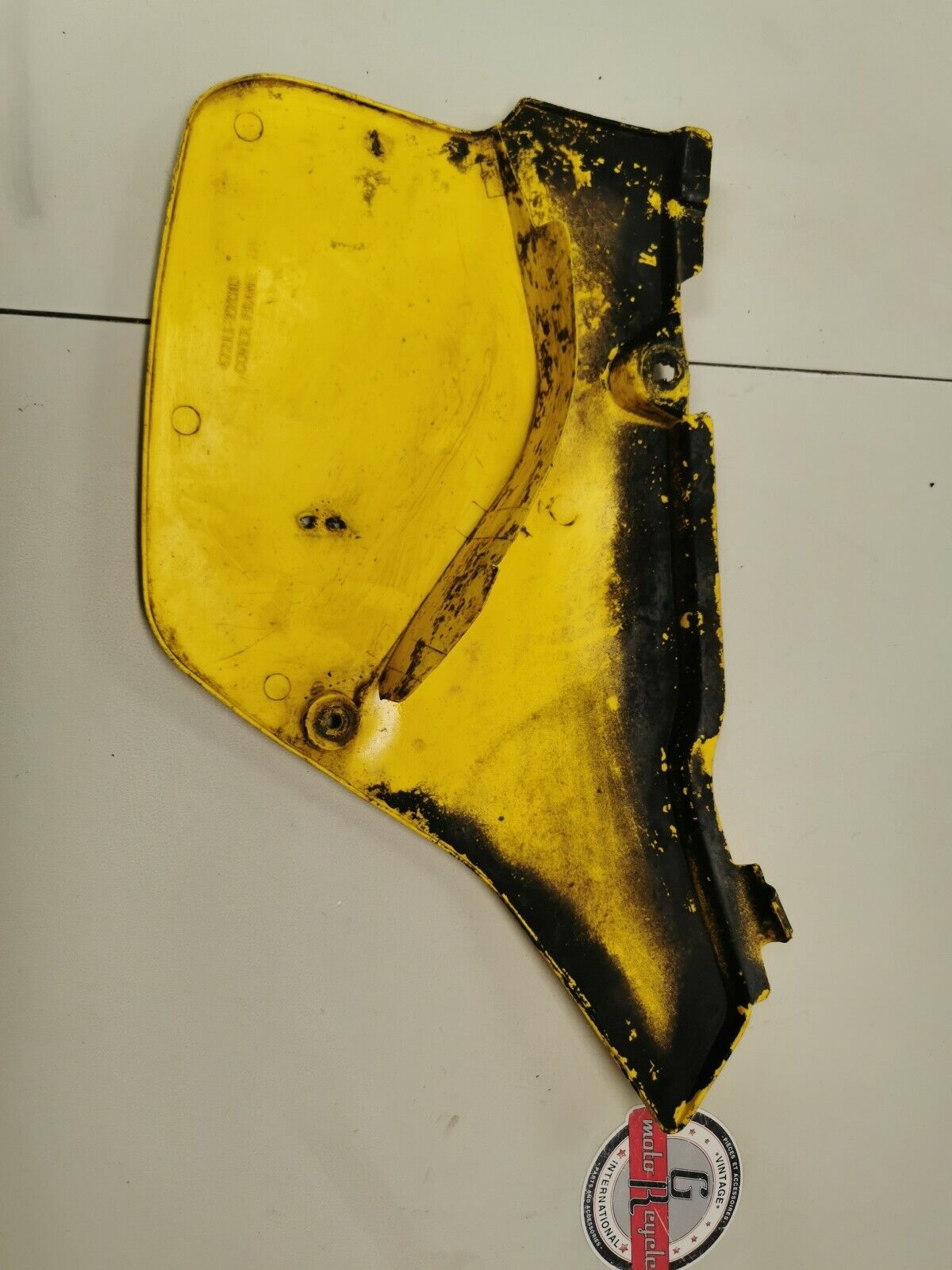 Suzuki RM125 1991 left side cover panel number plate 47211-27C00-25Y
