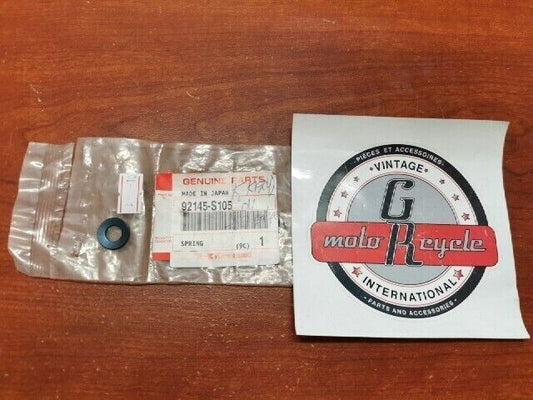 NOS Kawasaki 2003 - 2006 KSF400-A KFX400 SPRING 92145-S105 K37