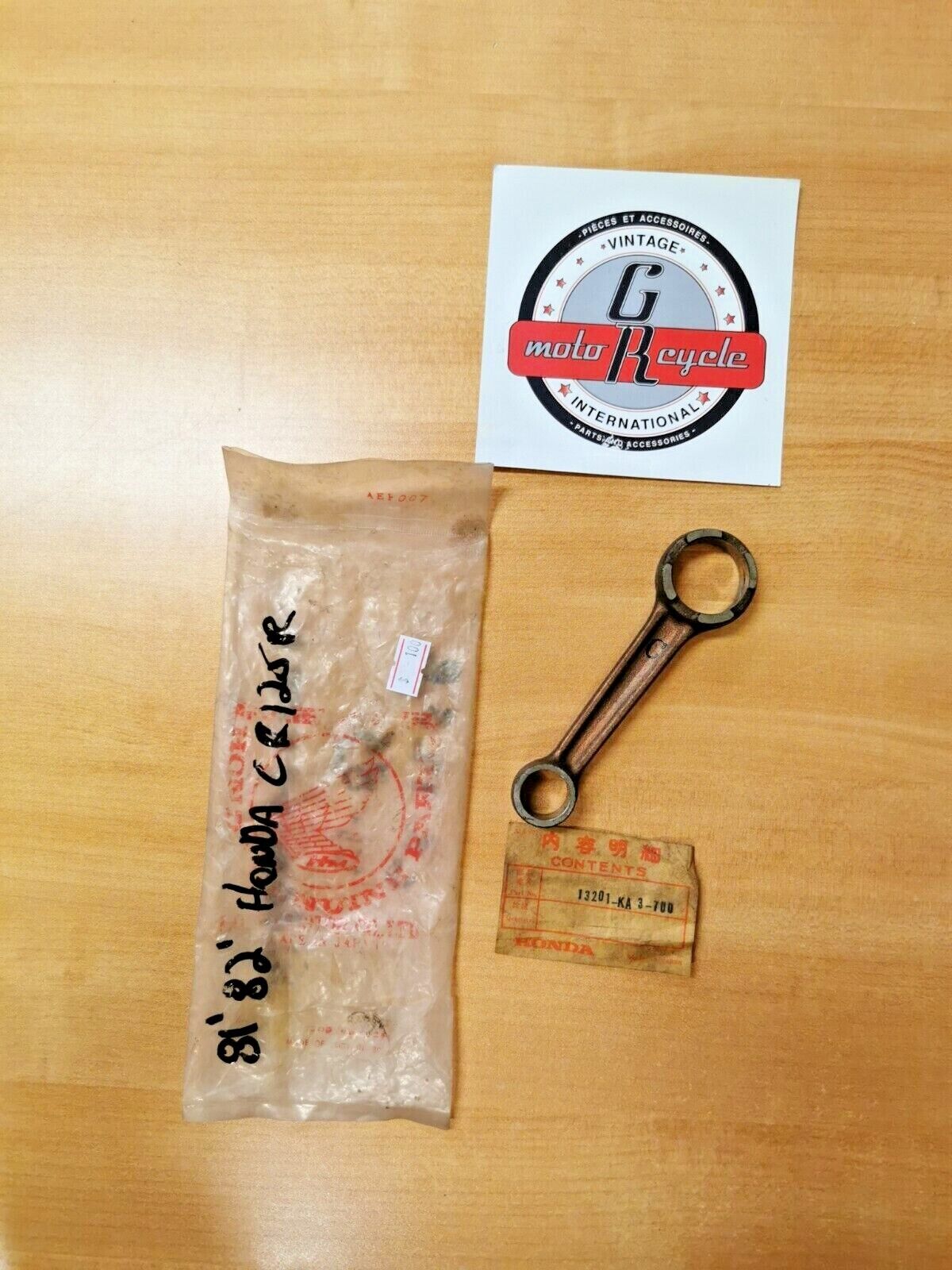 NOS HONDA CR125R  1981  1982   ROD  CONNECTING  13201-KA3-700 H23