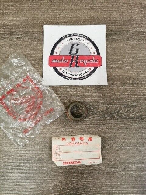 NOS HONDA CT200 CA200 C70 C50 S65 CM91 STEERING CONE UPPER 53211-030-000 H72