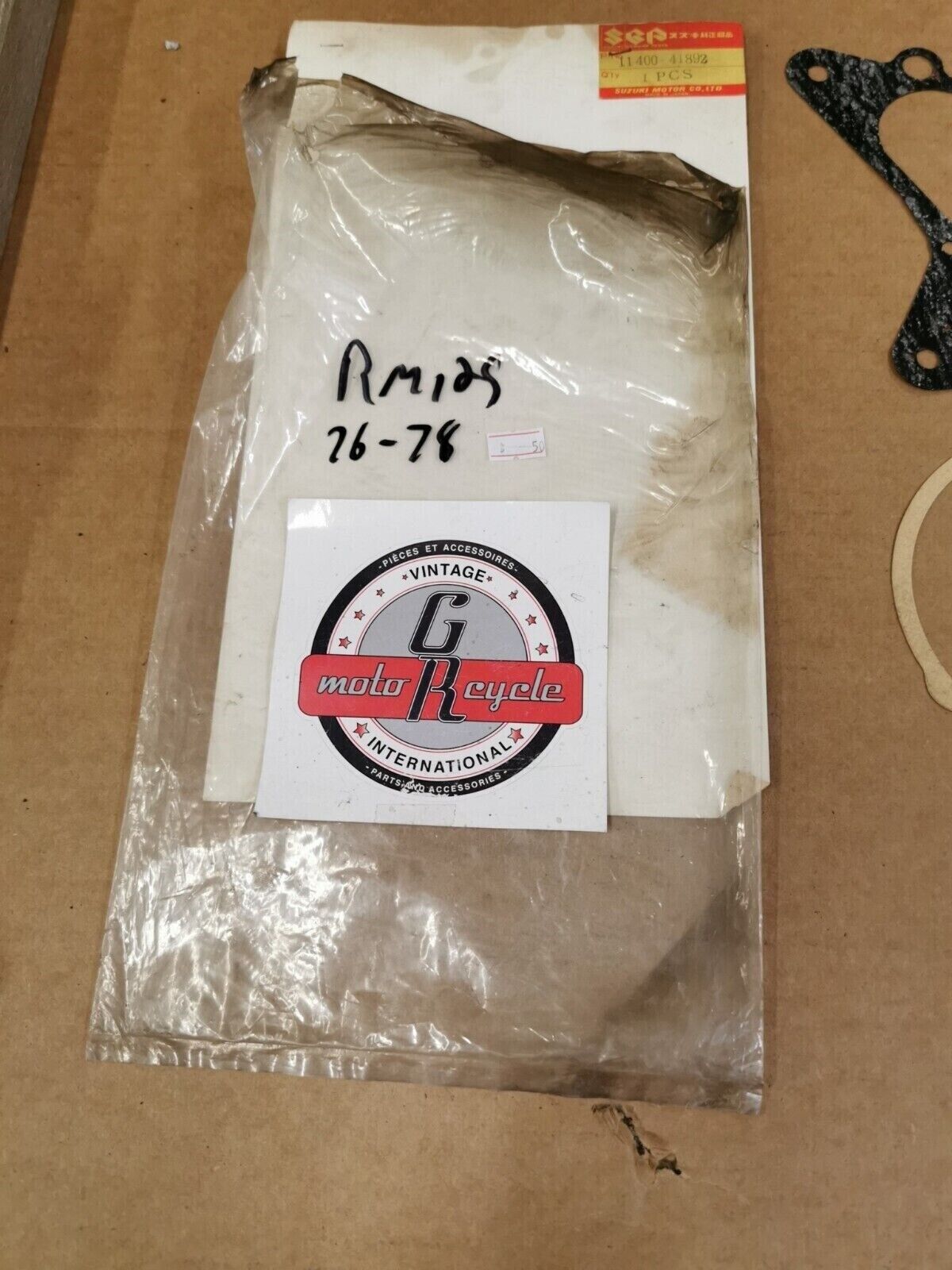 NOS SUZUKI RM125 1976 - 1978 GASKET KIT INCOMPLETE SET 11400-41892 J49