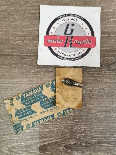 NOS YAMAHA GP433SS GP433SR 1972 GEAR DRIVE 810-47731-10-00 Y191