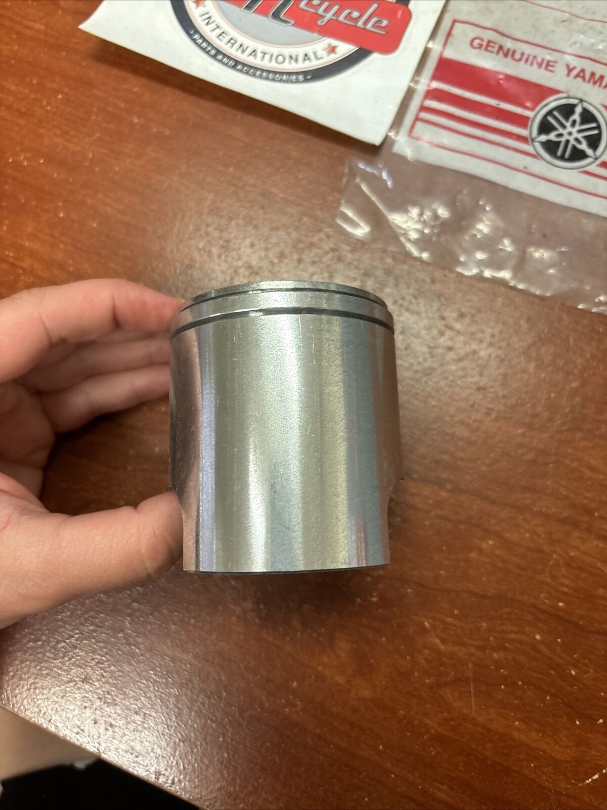 NOS Yamaha 1970 - 1972 R5 PISTON STD 0.96 278-11631-09-96 Y176