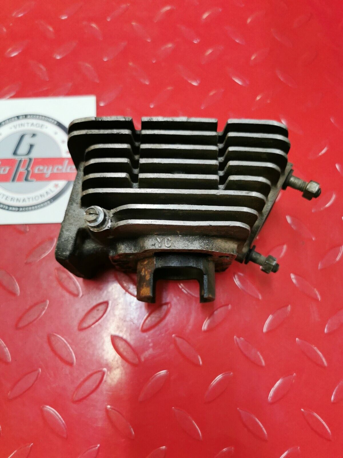 Yamaha RD125 1975 1976 right cylinder jug barrel 43mm STD T
