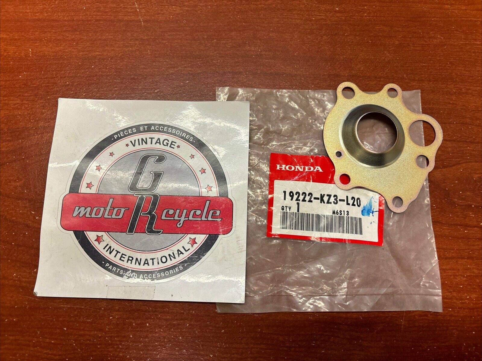NOS Honda 2002 - 2007 CR250R WATER PUMP SEPARATER 19222-KZ3-L20 H156