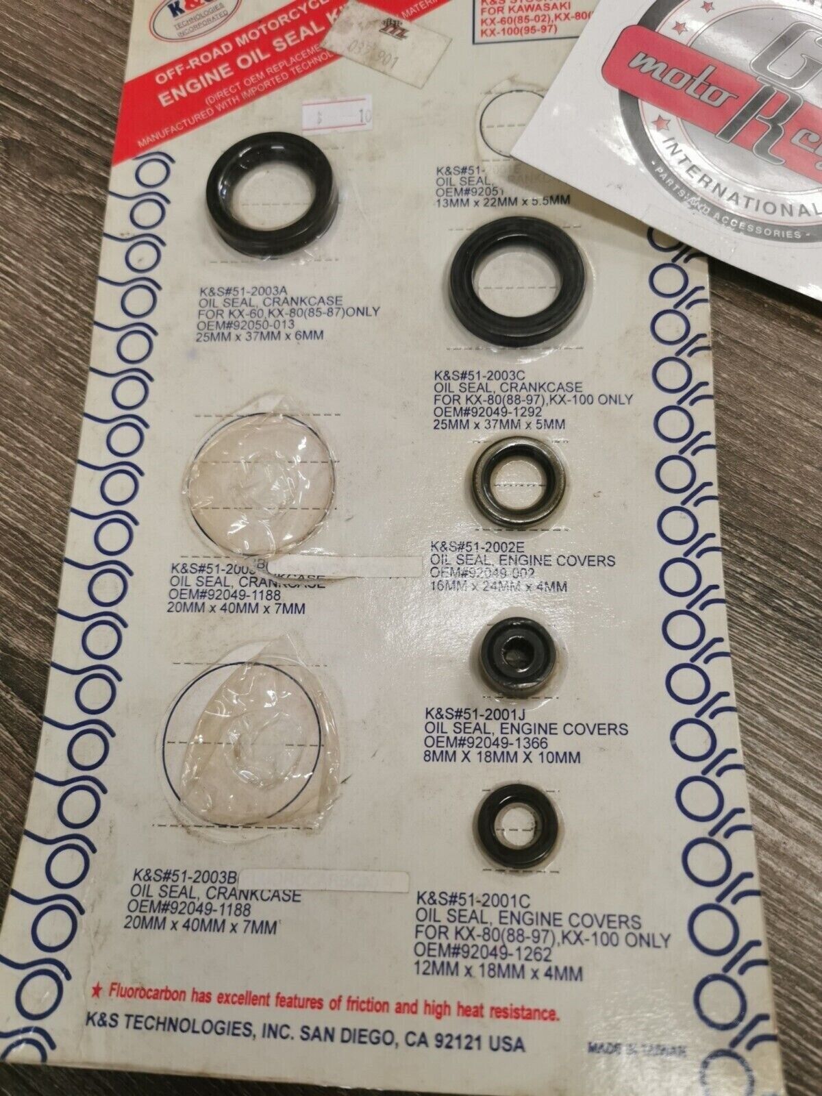 NOS K&S KAWASAKI KX60 1985 - 2002  KX100 1995 - 1997 ENGIN OIL SEAL 51-2003 J20