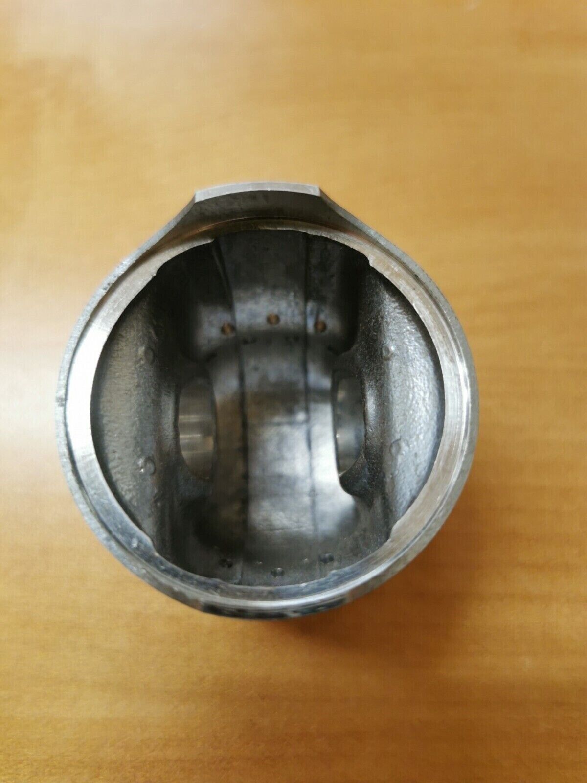 NOS HONDA  XL80  1981 - 1985  PISTON  STD  13101-177-000   H22