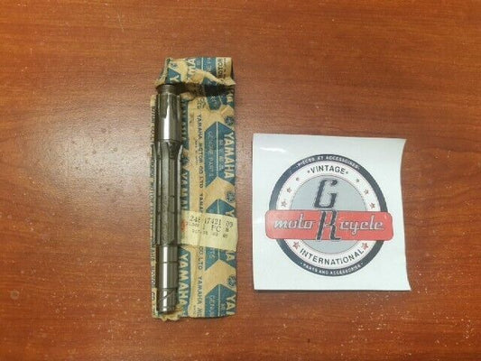NOS Yamaha AT1 CT1 HT1 DRIVE AXLE 248-17421-00-00 Y141