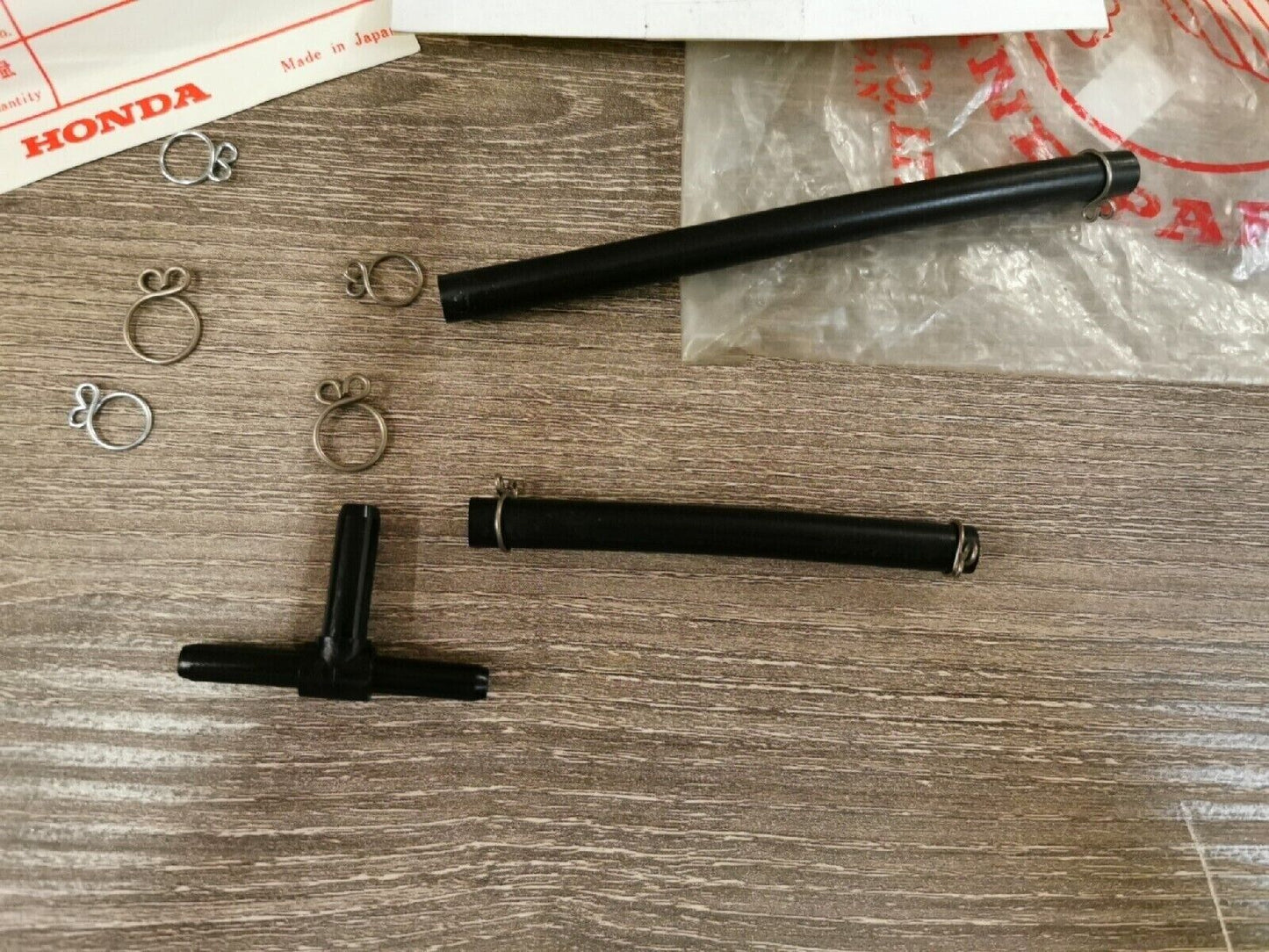 NOS HONDA CB650 1980  TUBE SET AIR VENT 16026-460-671 H45