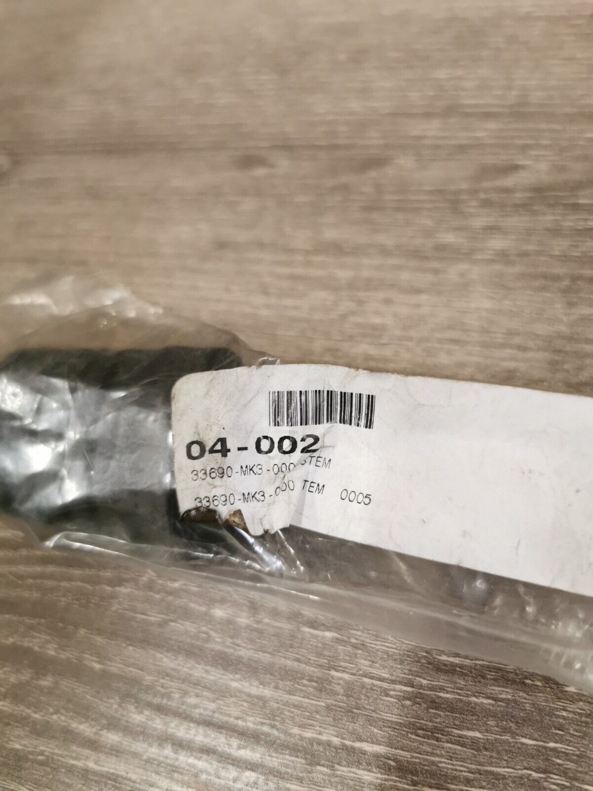 NOS Honda VF700C 1985 1986 STAY RR TURN SIGNAL 04-002 J27