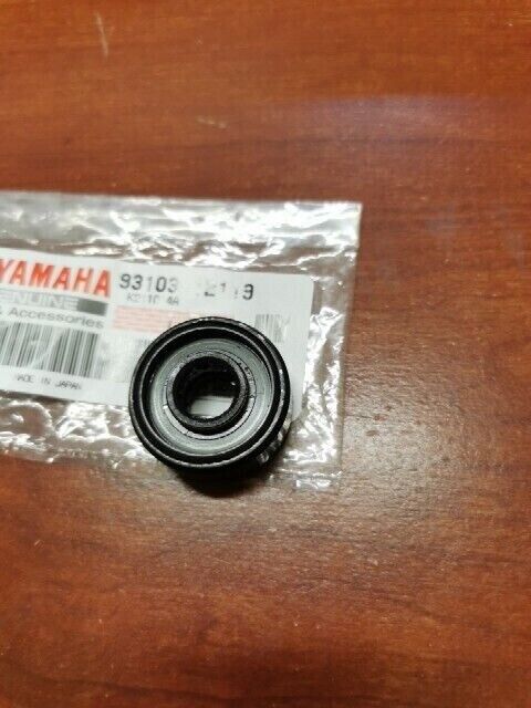 NEW NOS Yamaha YZ80 YZ125 YZ250 TZ250 WATER PUMP OIL SEAL 93103-12119-00 Y107