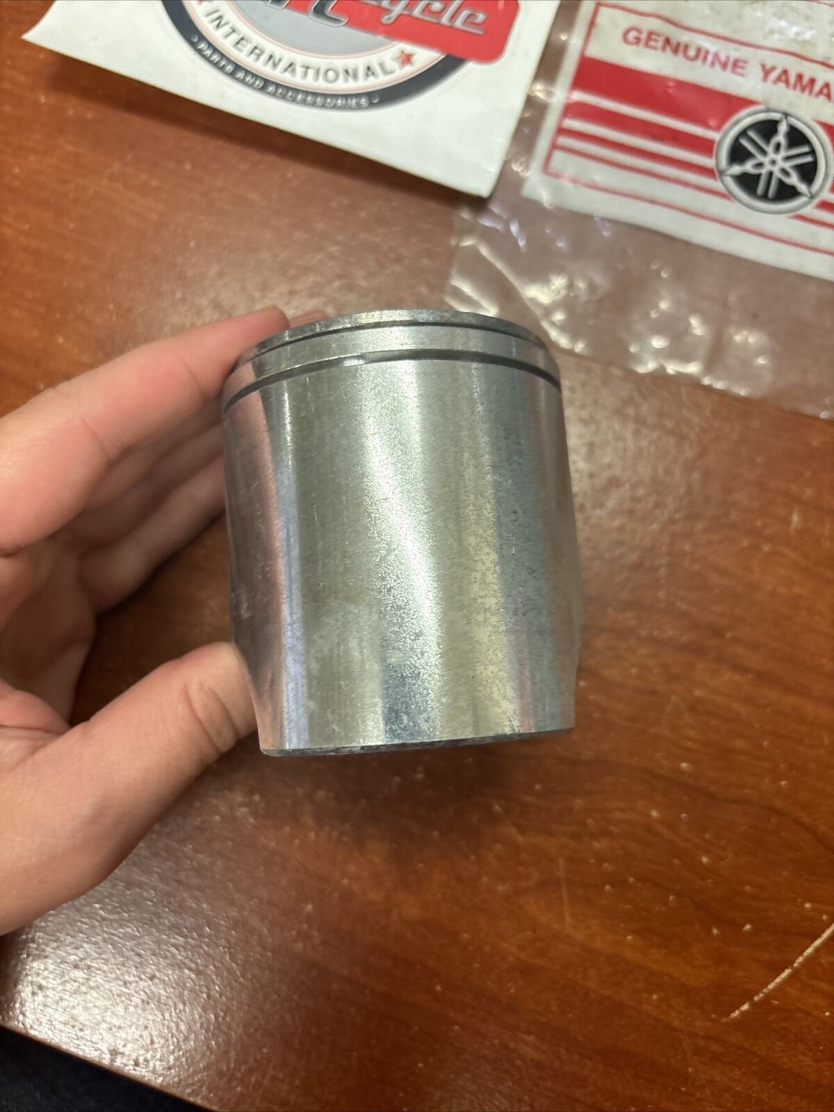 NOS Yamaha PISTON O/S 0.75 360-11637-01 SUB 360-11637-02-00 360-11637-03-00 Y175