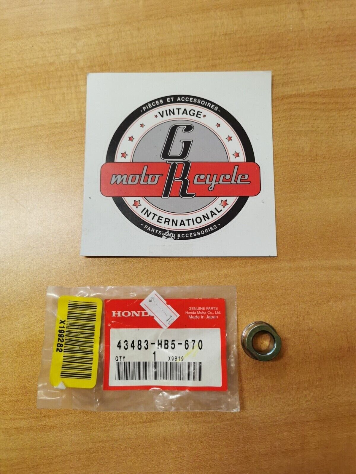 NEW NOS Honda TRX450 TRX300 TRX400 TRX250 BRAKE STAY BUSHING 43483-HB5-670 H27