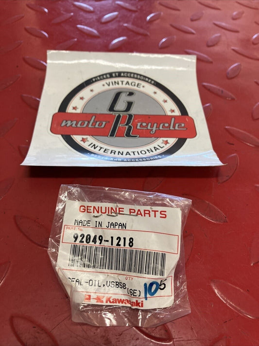 NOS KAWASAKI OIL SEAL 92049-1218 K12